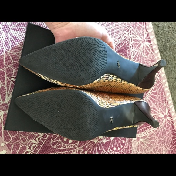 Kenneth Cole Leather and Wood Heels - “The Bliss” - Picture 7 of 8